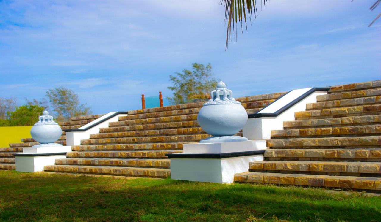 Thaulle Ayurveda Resort - Yala Tissamaharama Extérieur photo